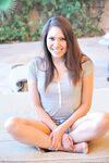 Charming amateur babe Eva fingers both her holes & stuffs veggies in them