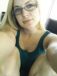Blonde amateur Danielle takes non nude selfies of her daily life