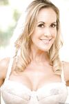 Beautiful blonde Brandi Love shows her awesome big natural boobs