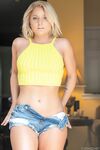 Sexy blonde Bianca Rose makes her nude modelling premiere on a hardwood floor