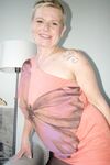 Happy alluring mature Deide Jones rips pantyhose to reveal butterfly pussy