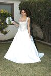 Latina bride Renae Cruz hikes her wedding dress to masturbate on the lawn