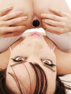 Mischievous bunnies Sasha Grey and Dana DeArmond focus on assholes