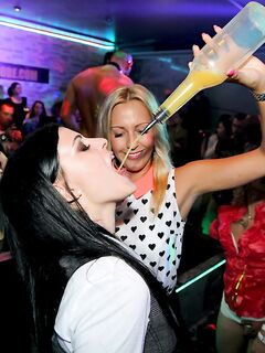 Party girls get dance away while getting drunk before needing to suck cock