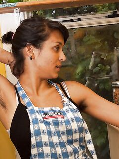 Hot indian babe Sonya N exposing her hairy armpits and shaggy twat