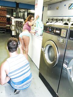 Tiny female Dillion Harper taking sporting creampie after sex in laundromat