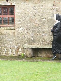 Naughty nun Speedy Bee and a Sister have a threesome with the Friar